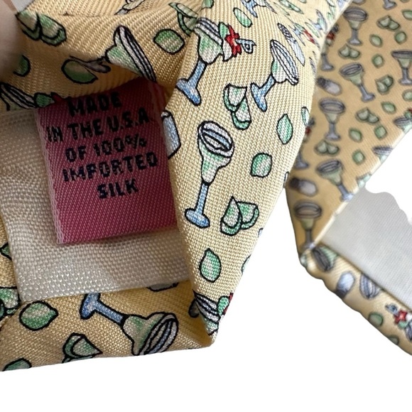 Vineyard Vines Men Silk Tie Margarita Lime Salt Cocktail Yellow Necktie Cocktail - Picture 5 of 6
